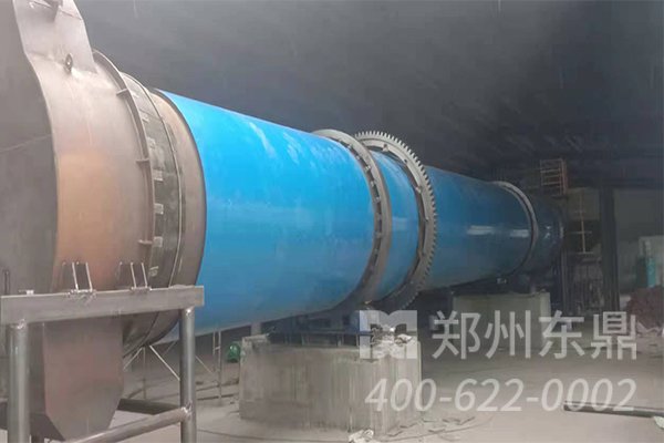 污泥烘干機生產(chǎn)線安裝現(xiàn)場實拍圖